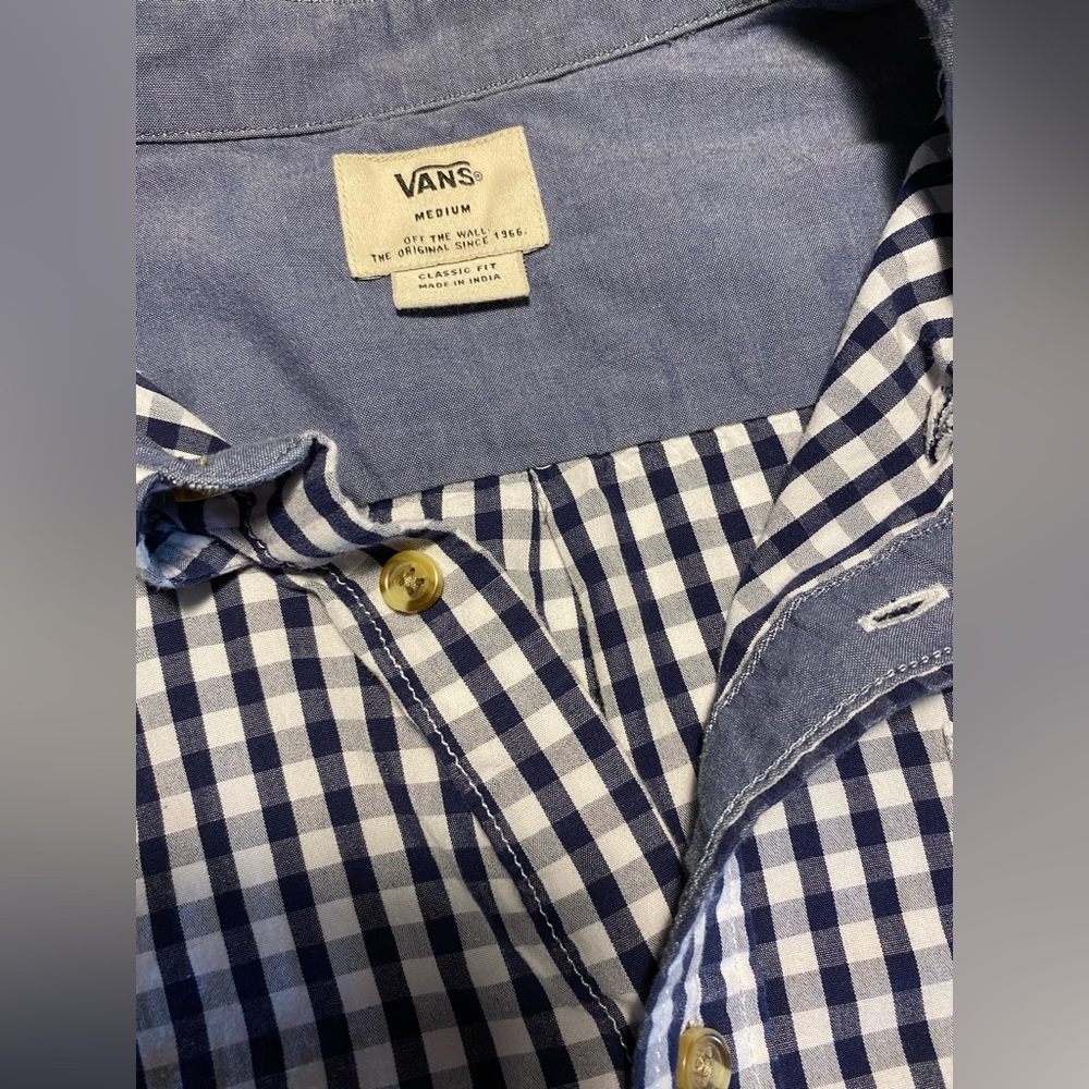 Vans Men’s Button Down - Picture 2 of 6